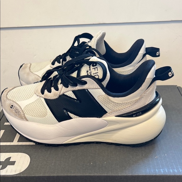 Figs White and Black Athletic Sneaker - Picture 10 of 12
